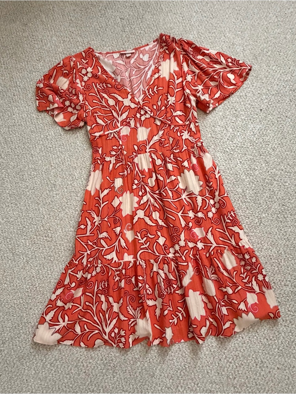 Knox Rose Coral and Cream Floral V-Neck Midi Dress